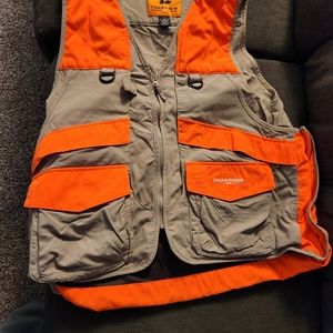 Field and Stream hunting vest XL